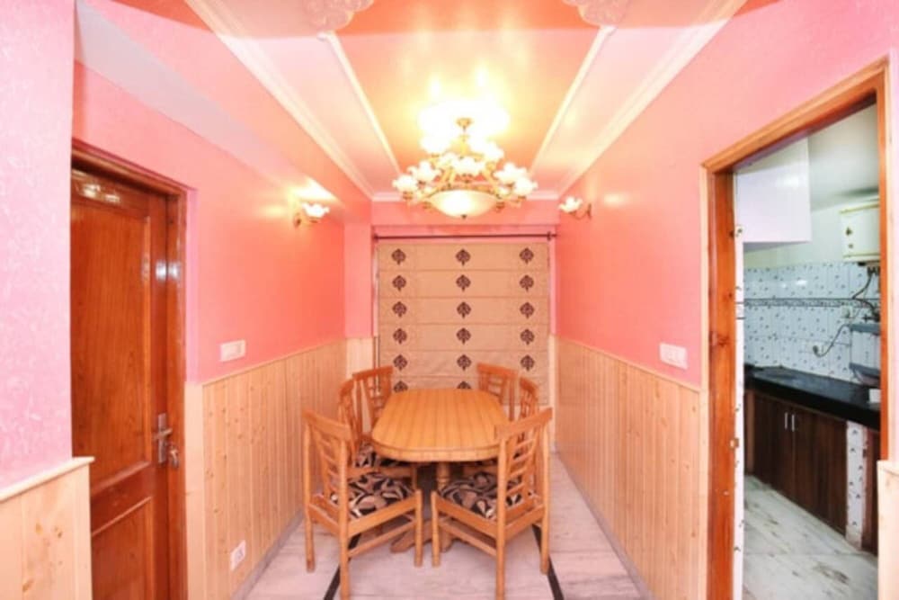 Hill View Cottage