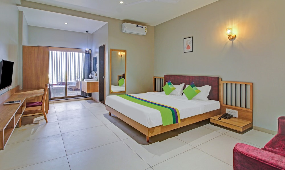 Treebo Trend Matoshree Inn Satara