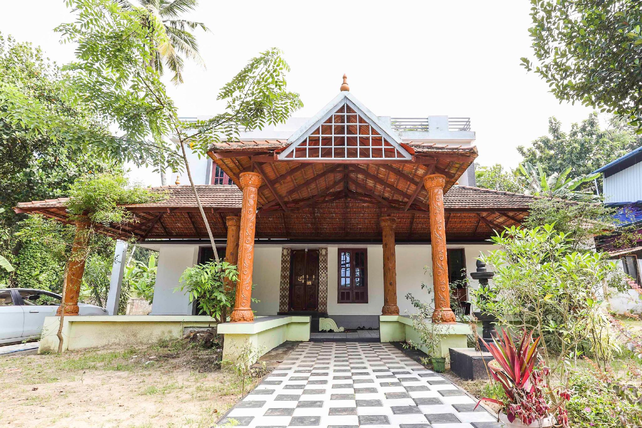 Sreepadmini Ss Ayurmadam by OYO Rooms