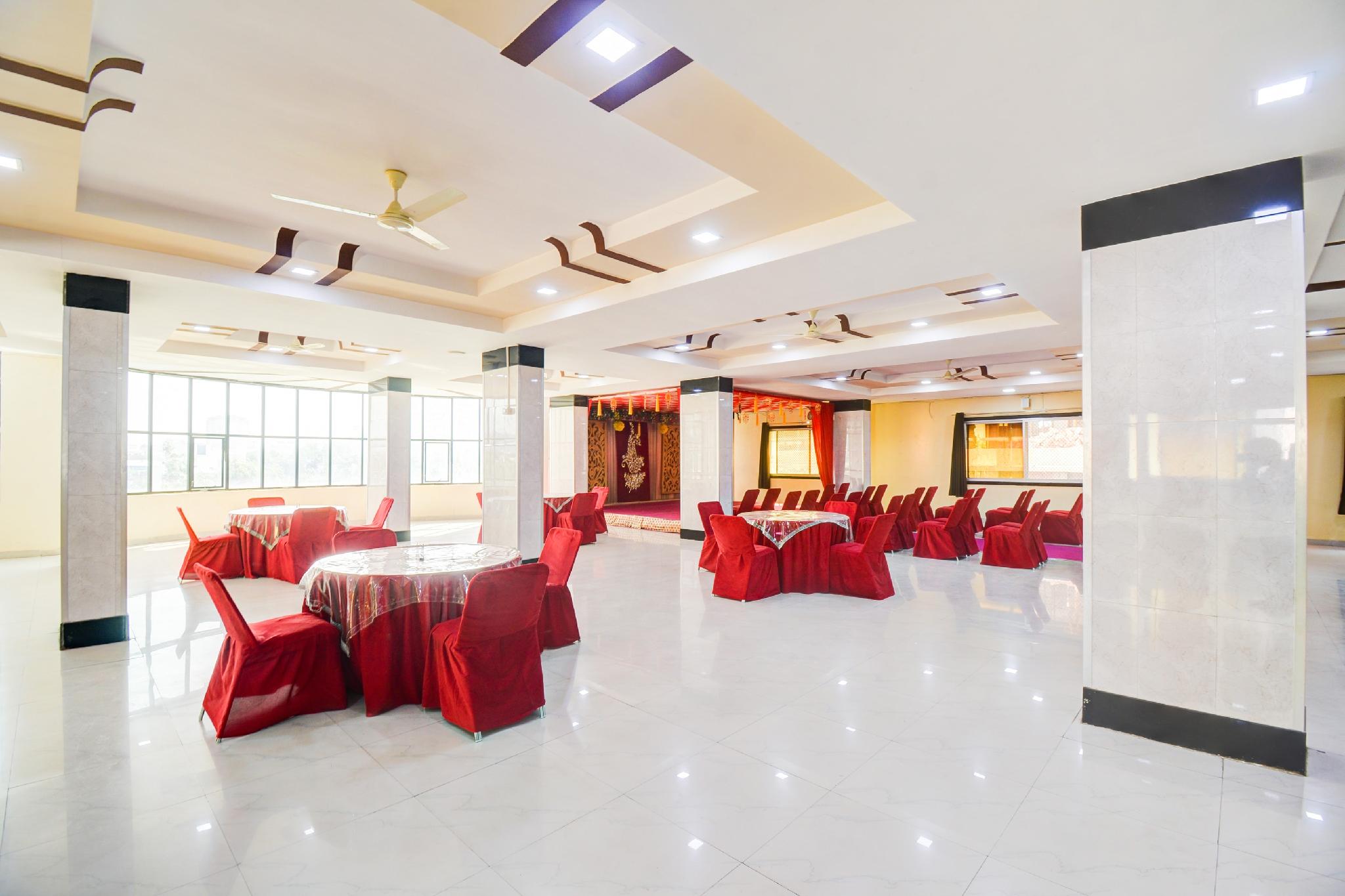 Mahaveer Tower By OYO