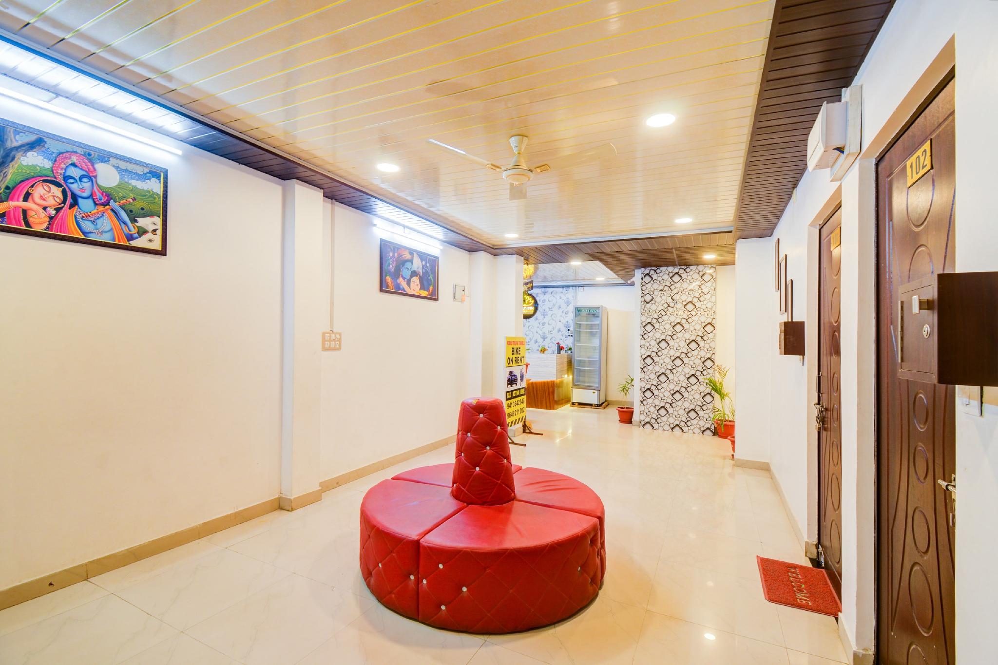 Mahaveer Tower By OYO