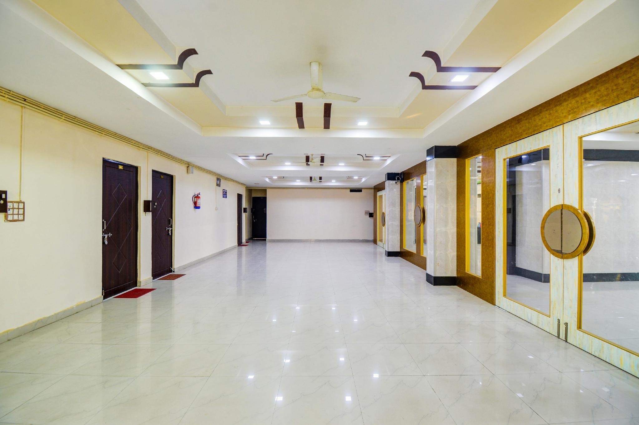 Mahaveer Tower By OYO