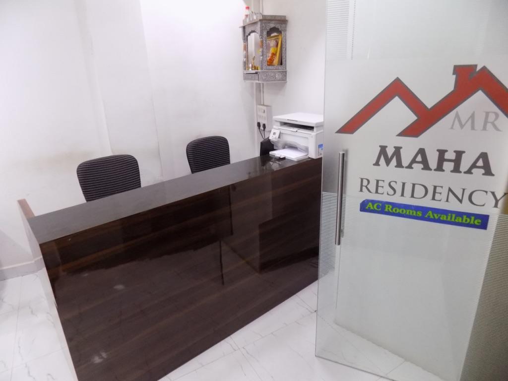 Hotel Maha Residency