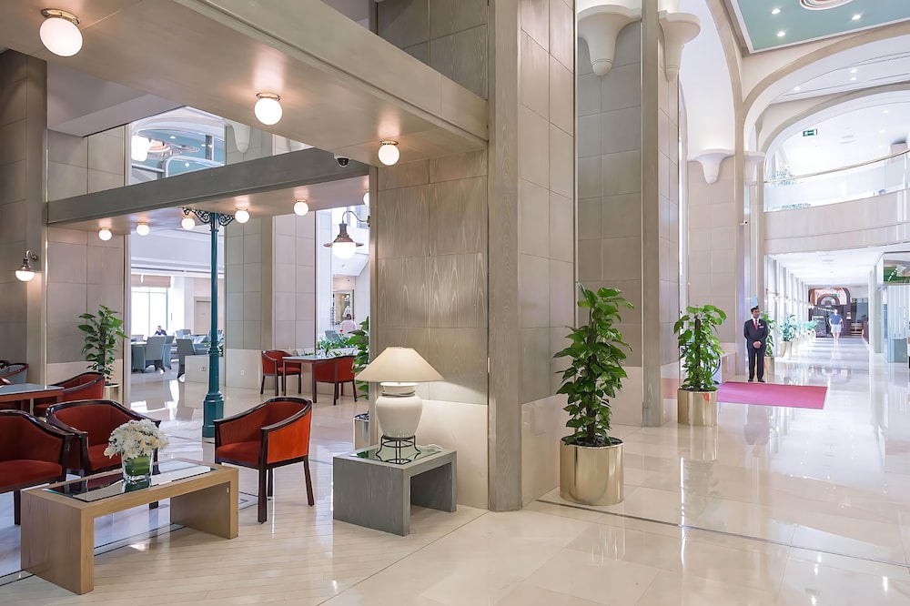 Millennium Plaza Downtown Suites