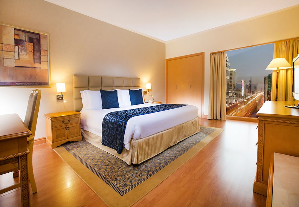 Millennium Plaza Downtown Suites