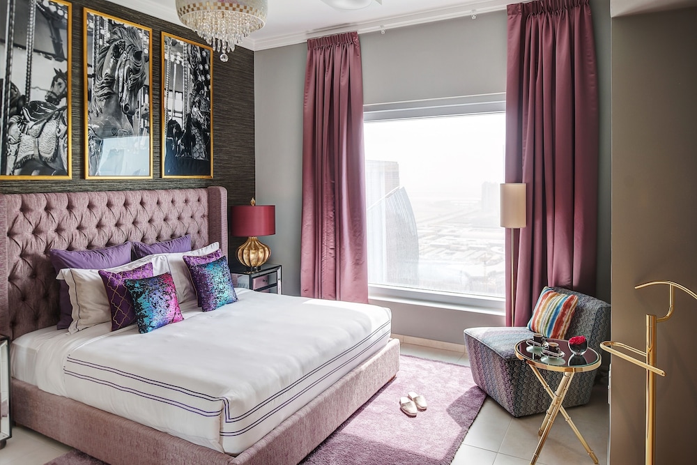 Dream Inn 48 Burj Gate Skyline View