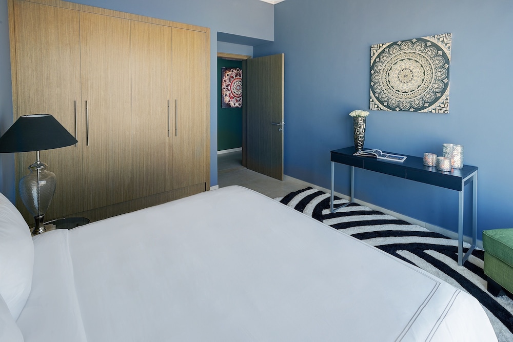 Dream Inn 48 Burj Gate Skyline View
