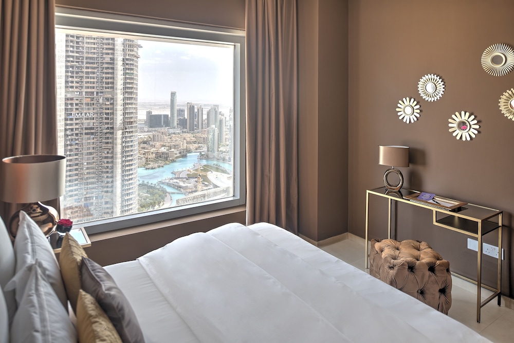 Dream Inn 48 Burj Gate Skyline View