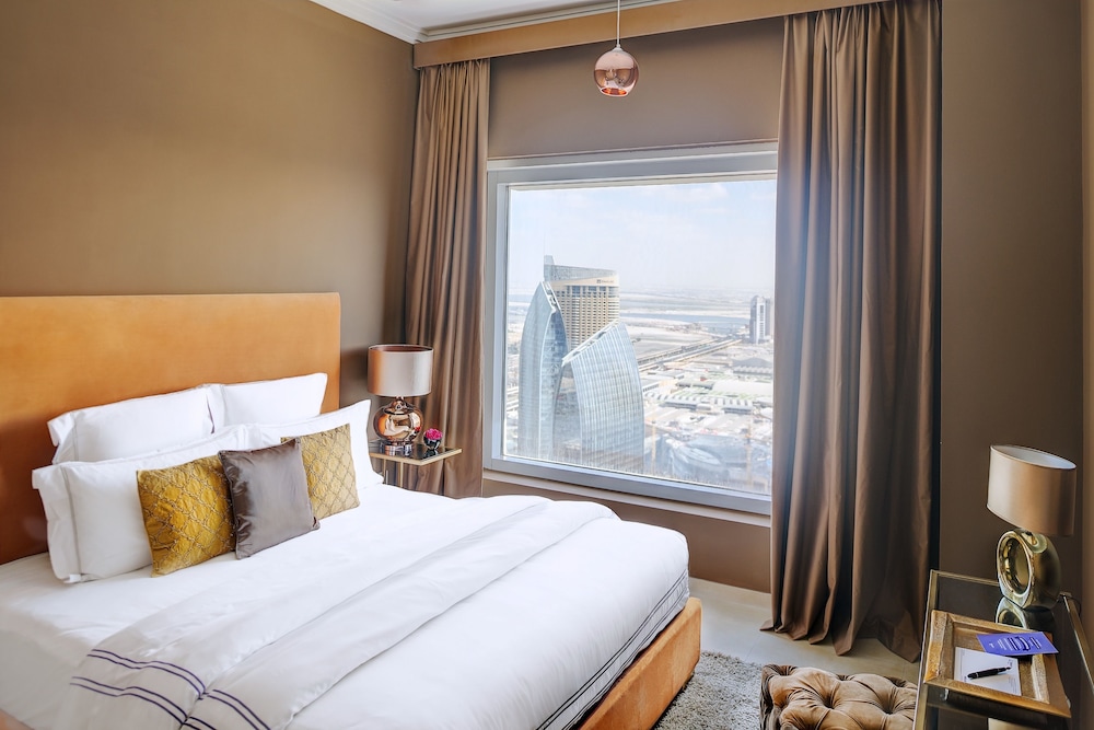 Dream Inn 48 Burj Gate Skyline View